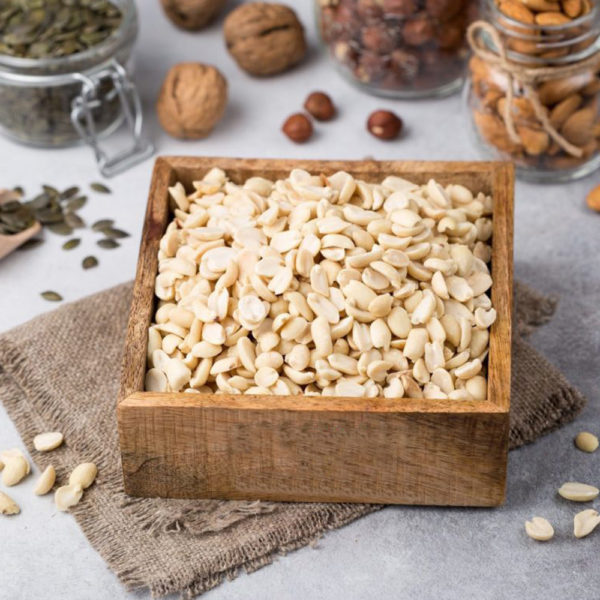 Арахис бланшированный сырой, 100г. (ОрехПродукт)